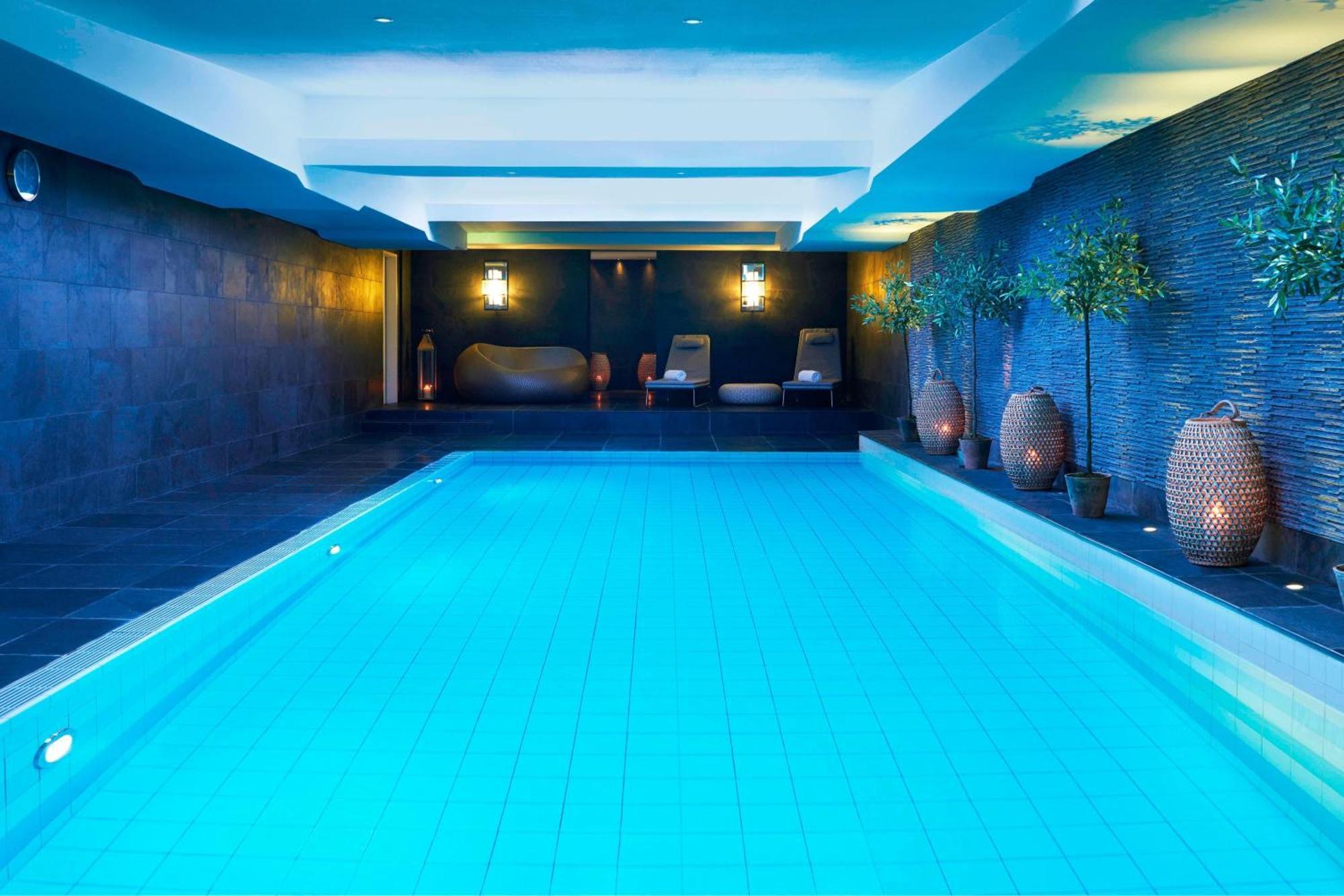 Hotel Bristol, A Luxury Collection Hotel, Warsaw Luaran gambar The swimming pool at the hotel