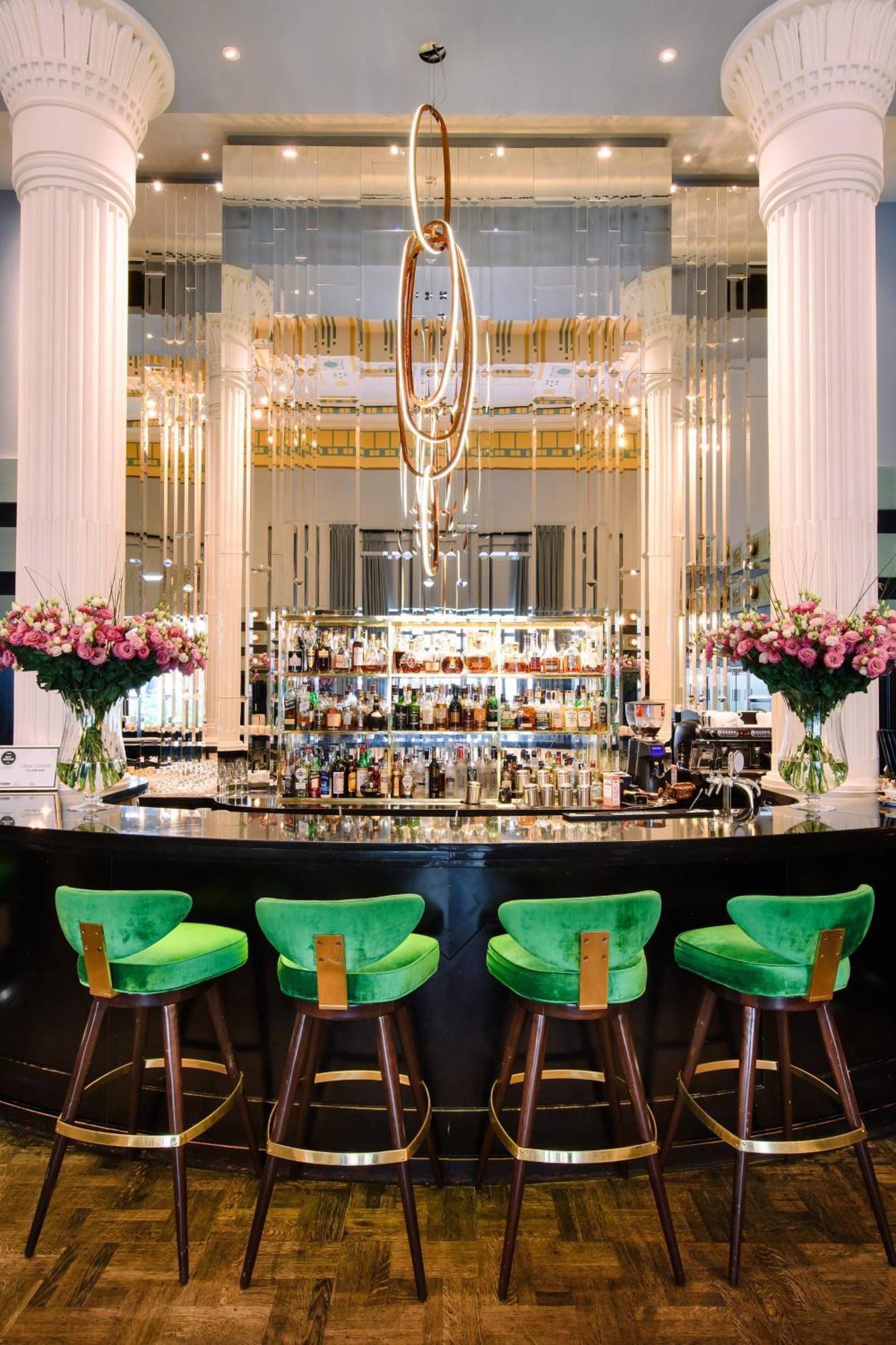 Hotel Bristol, A Luxury Collection Hotel, Warsaw Luaran gambar The bar at the St. Regis Istanbul